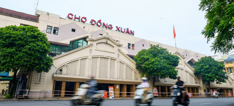 Bạn có thể đến các chợ đầu mối lớn như chợ Đồng Xuân (Hà Nội) để mua hàng Quảng Châu